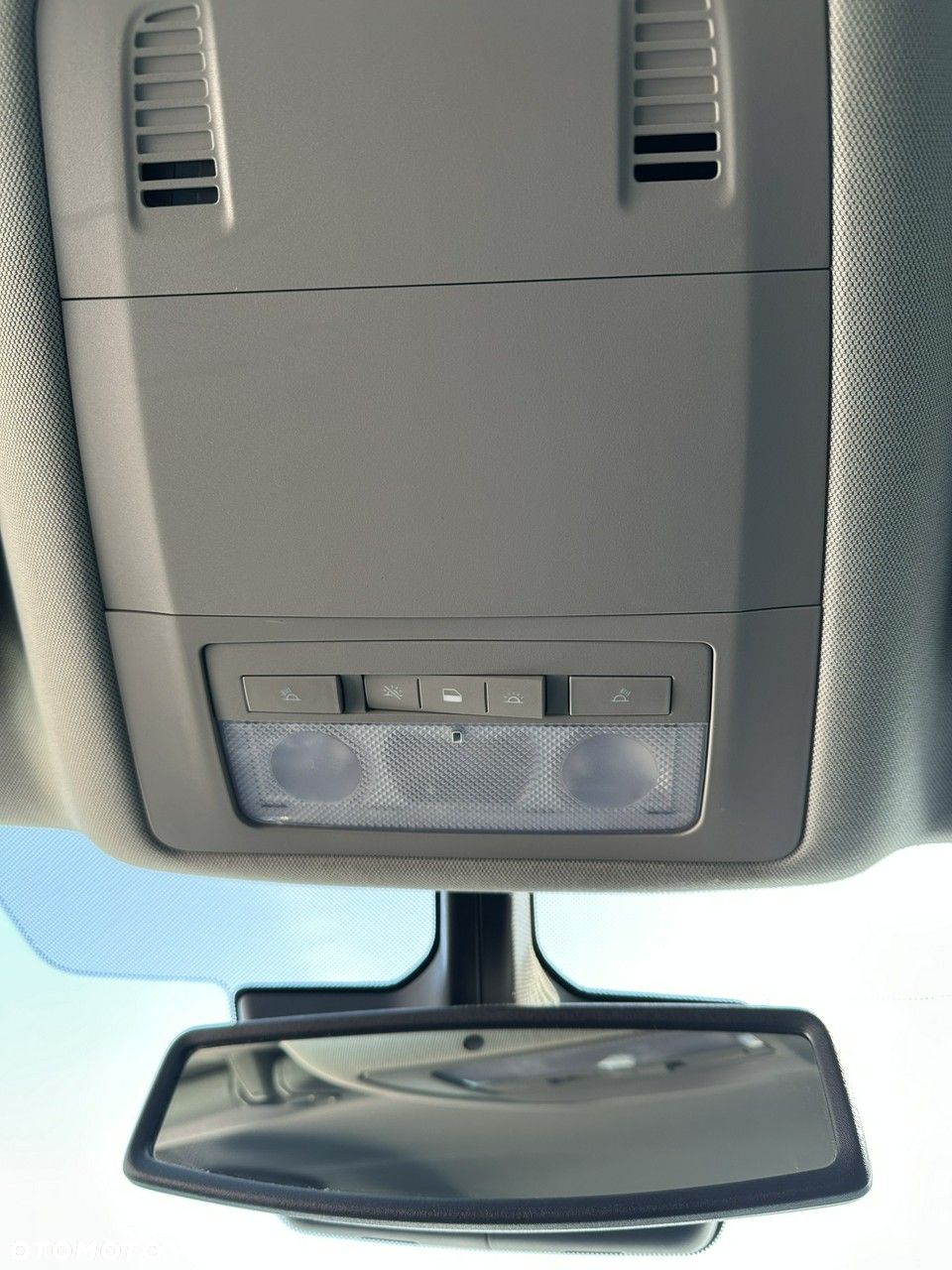 Opel Insignia - 25