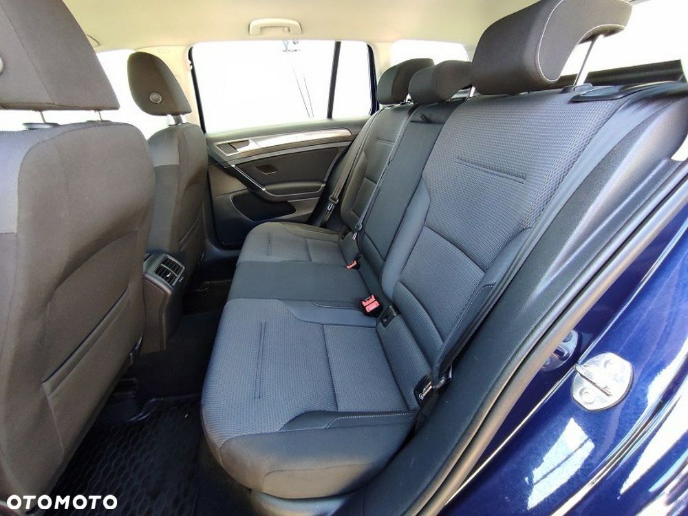 Volkswagen Golf - 14