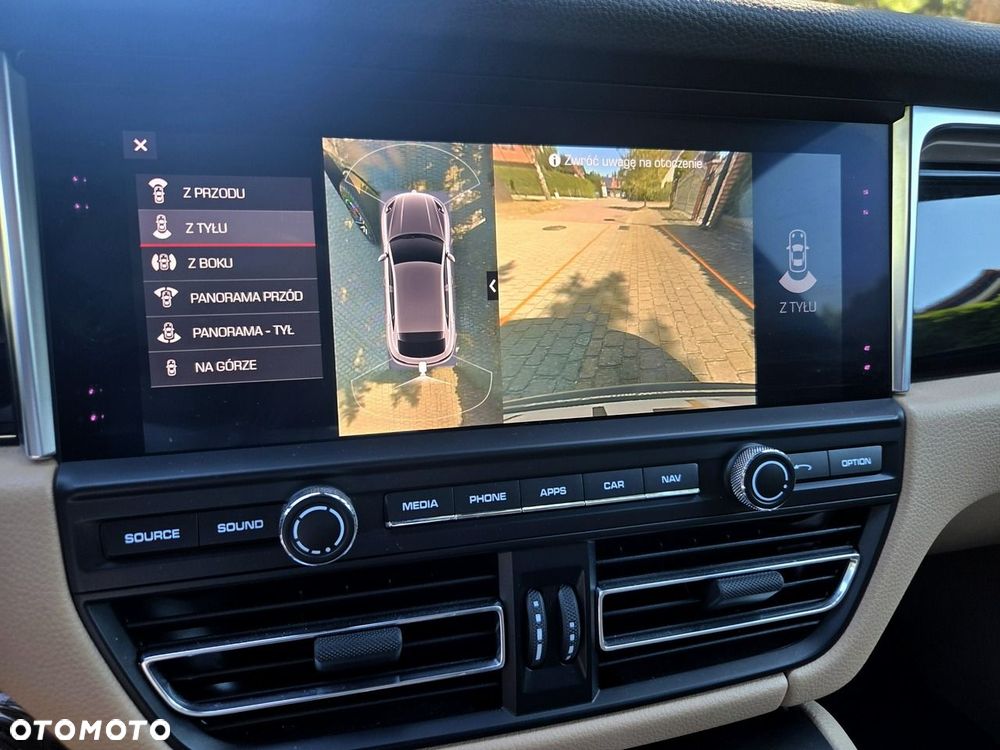 Porsche Macan - 18