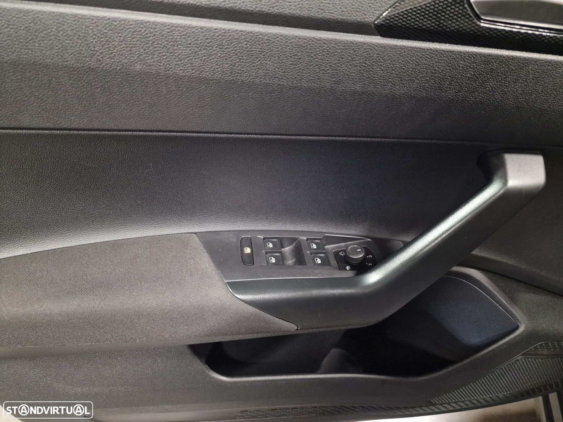 VW Polo 1.0 TSI Urban - 16