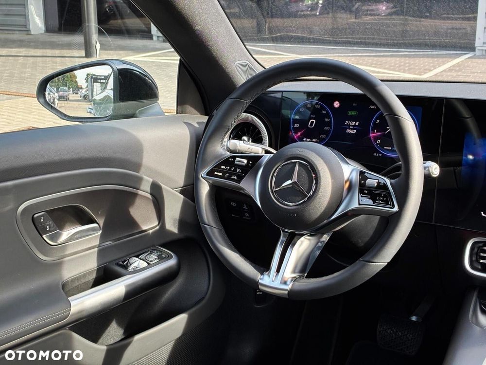 Mercedes-Benz CLA - 19