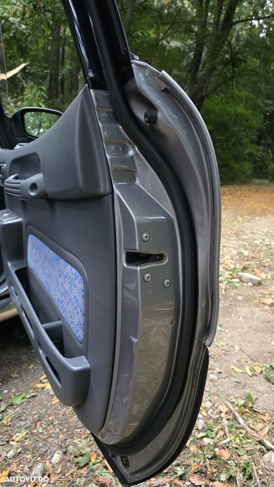 Toyota RAV4 - 29