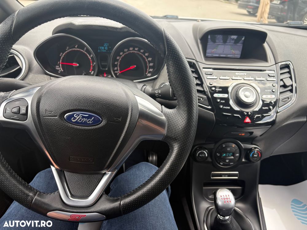 Ford Fiesta 1.6 EcoBoost ST - 10