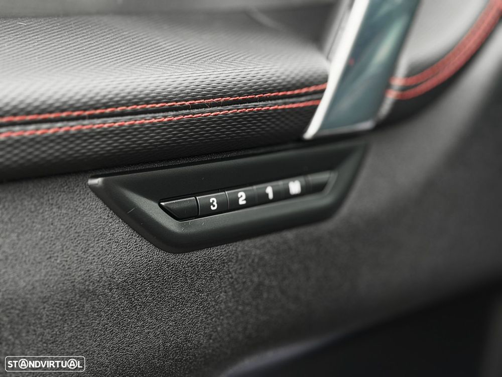 Land Rover Discovery Sport - 13