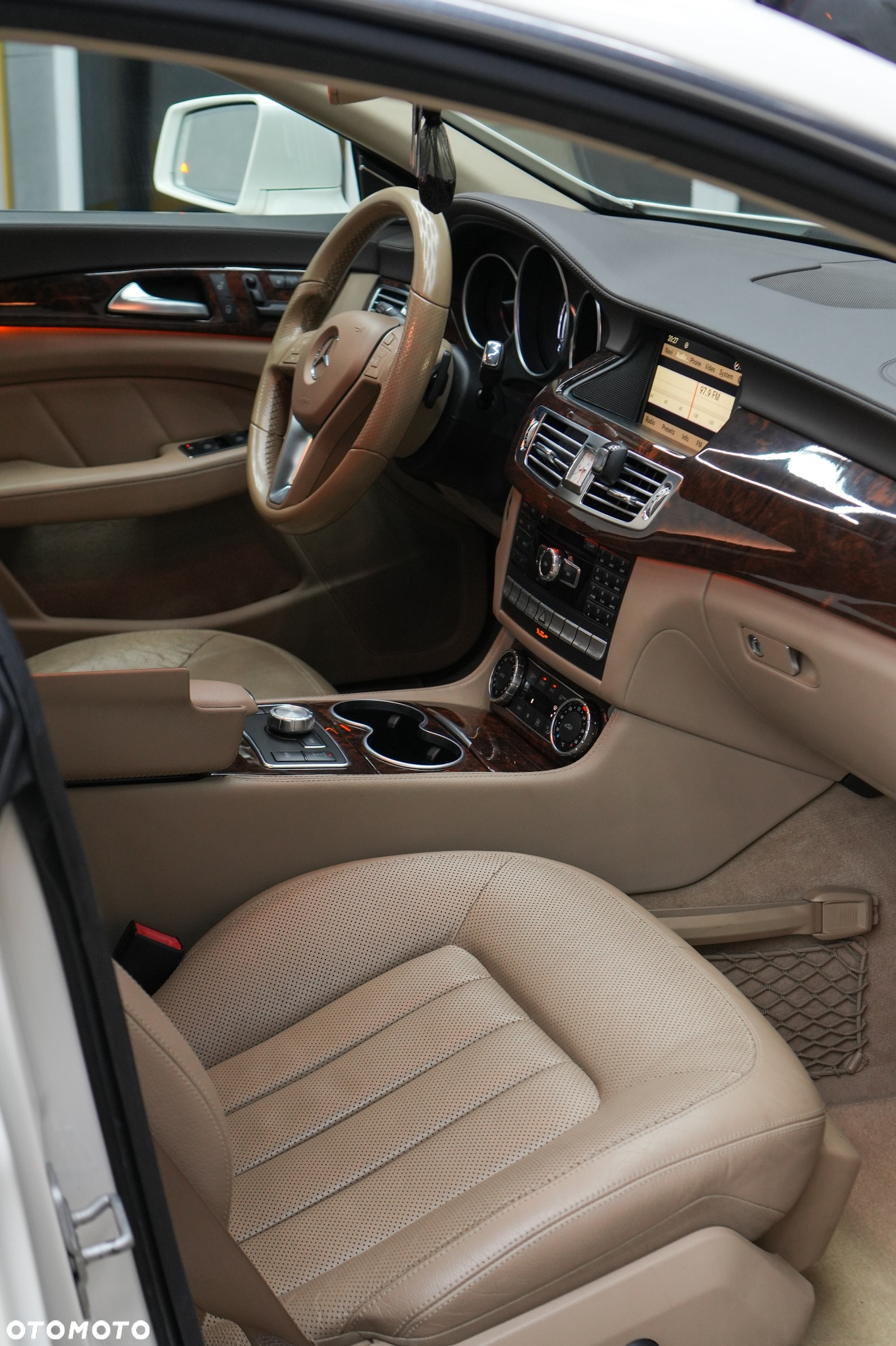 Mercedes-Benz CLS 500 4Matic BlueEFFICIENCY 7G-TRONIC Edition 1 - 11