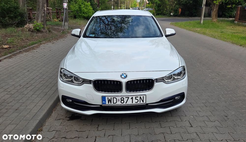 BMW Seria 3 318d Sport Line - 2