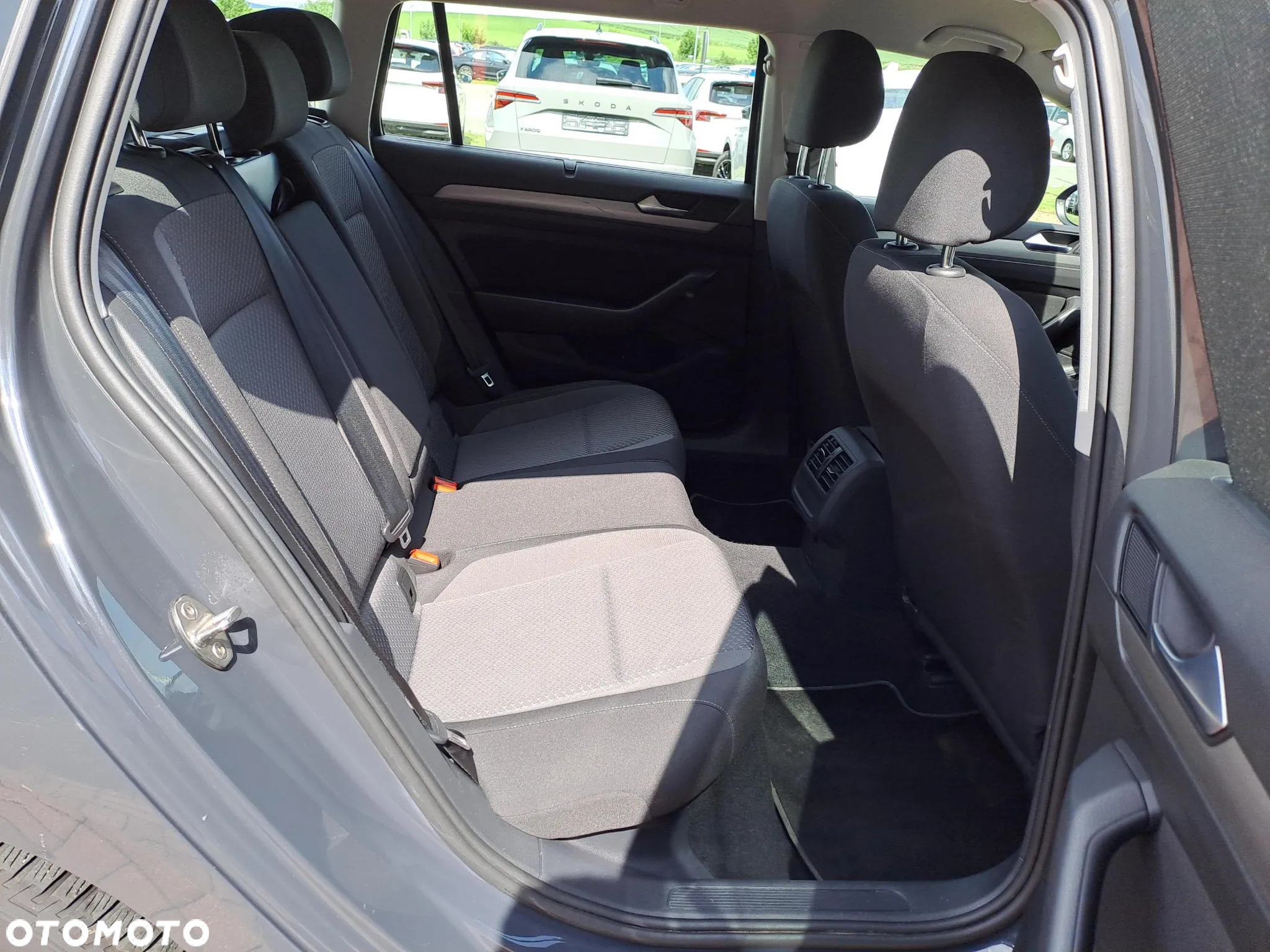 Volkswagen Passat 2.0 TDI EVO Essence - 11