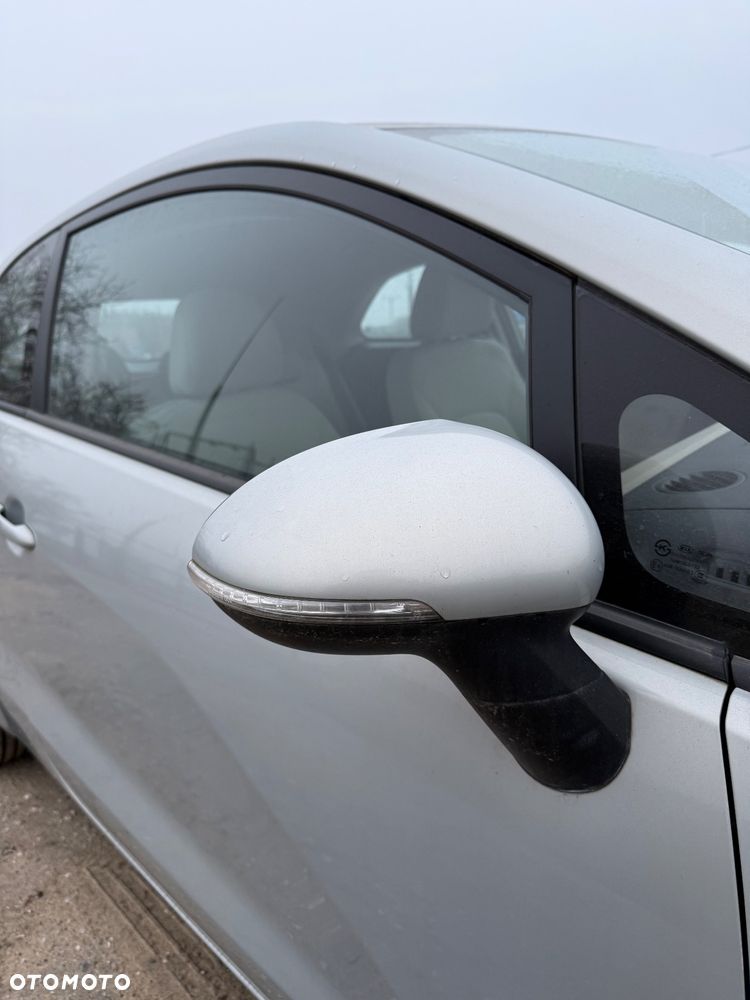 Kia Rio 1.1 CRDI Spirit - 4