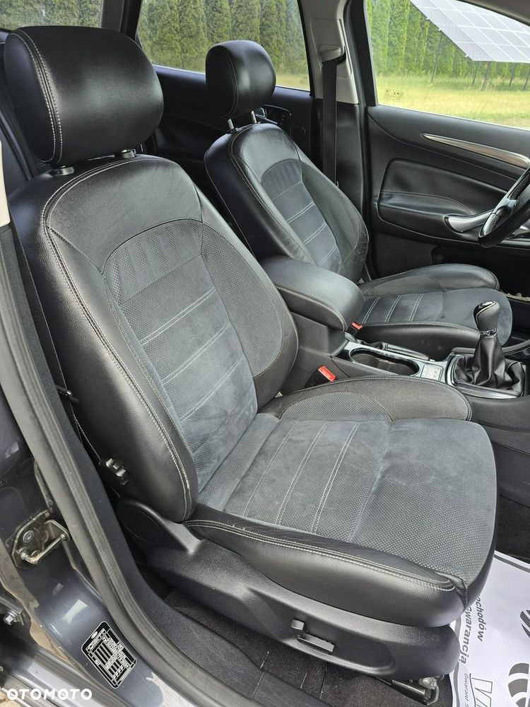 Ford Mondeo - 27