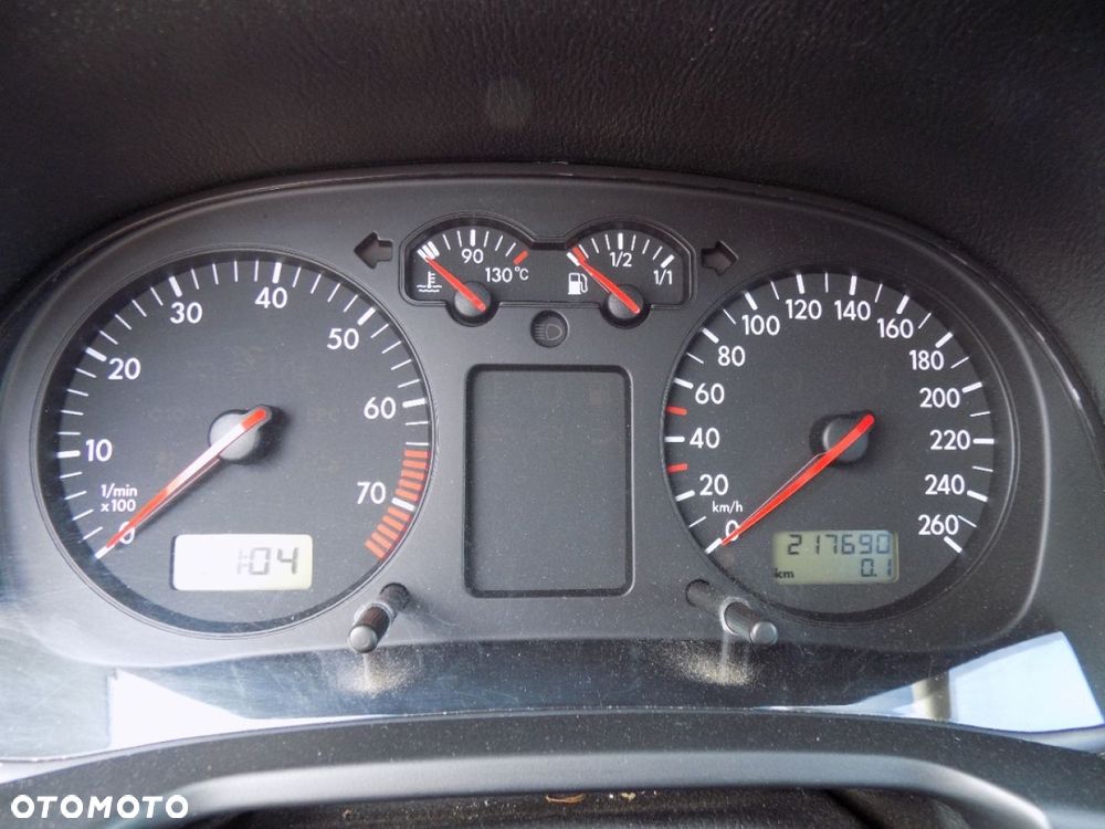 Volkswagen Golf - 9