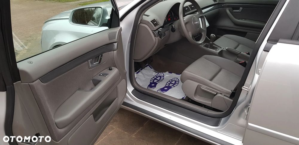 Audi A4 Limousine 1.6 - 15