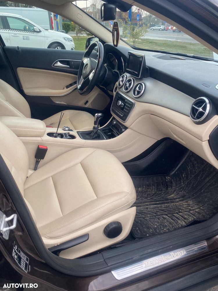 Mercedes-Benz GLA 200 (CDI) d - 16