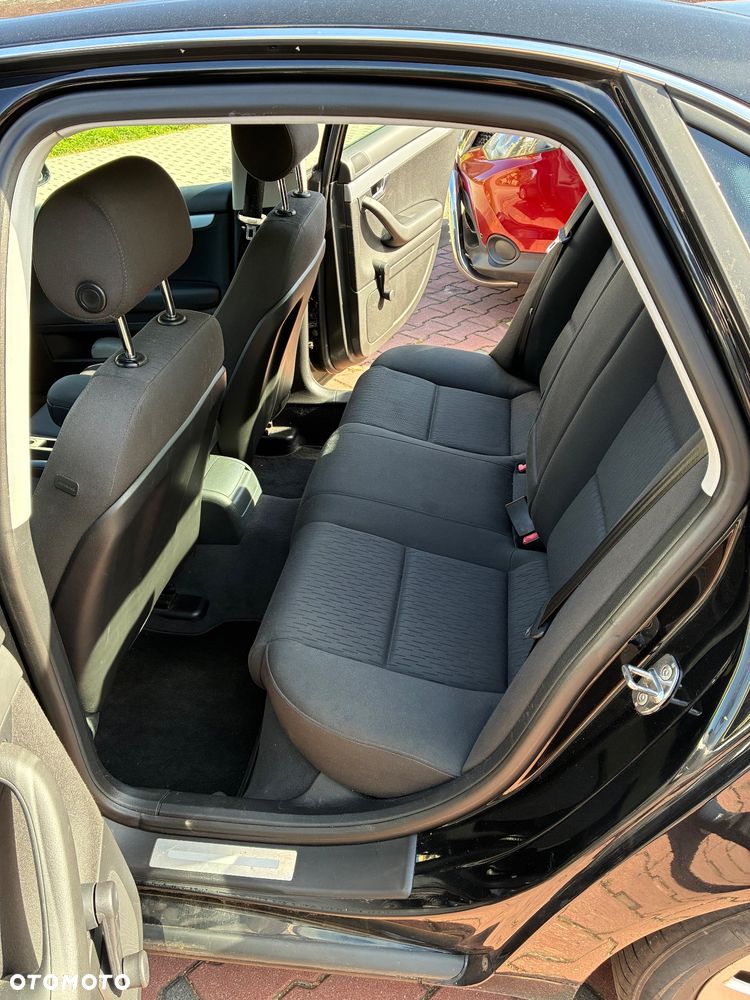 Audi A4 Limousine 1.6 - 22