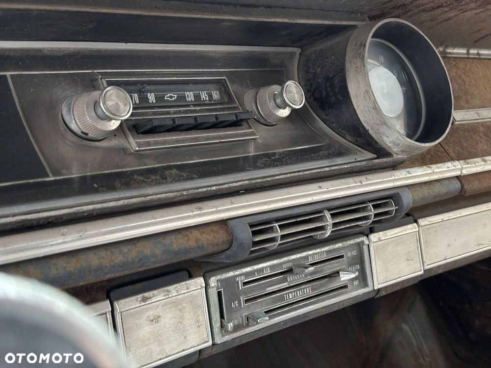 Chevrolet Impala - 32