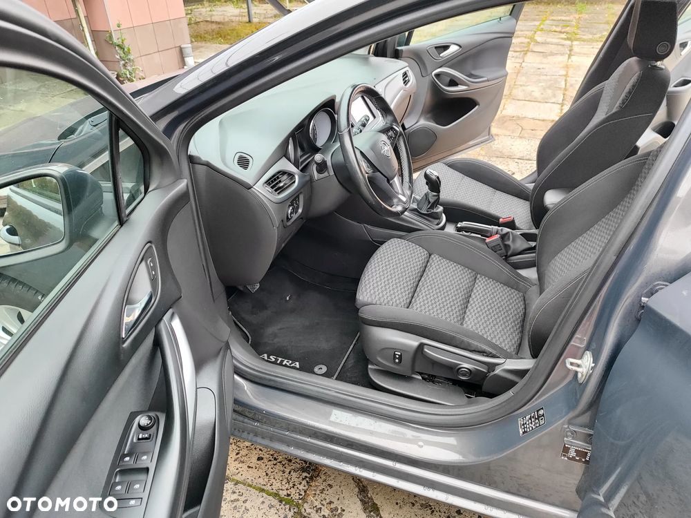 Opel Astra 1.4 Turbo Dynamic - 11