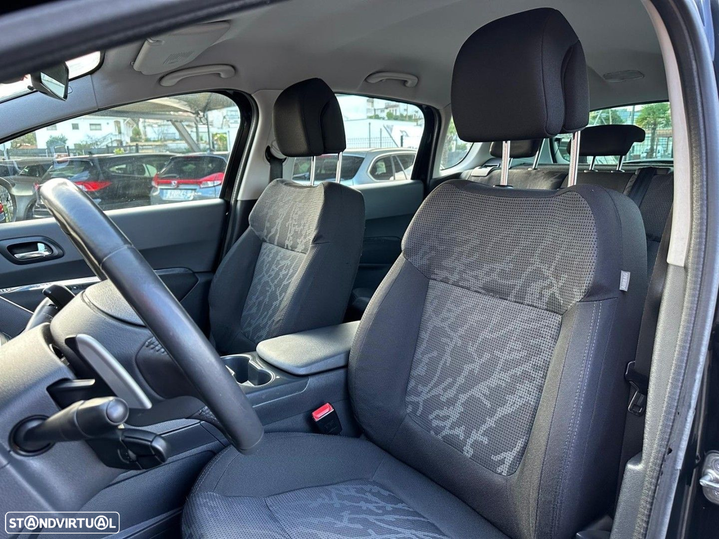 Peugeot 3008 1.6 e-HDi Business Line CMP6 - 26