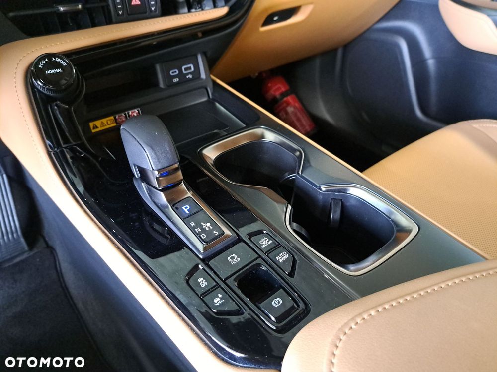 Lexus NX - 27