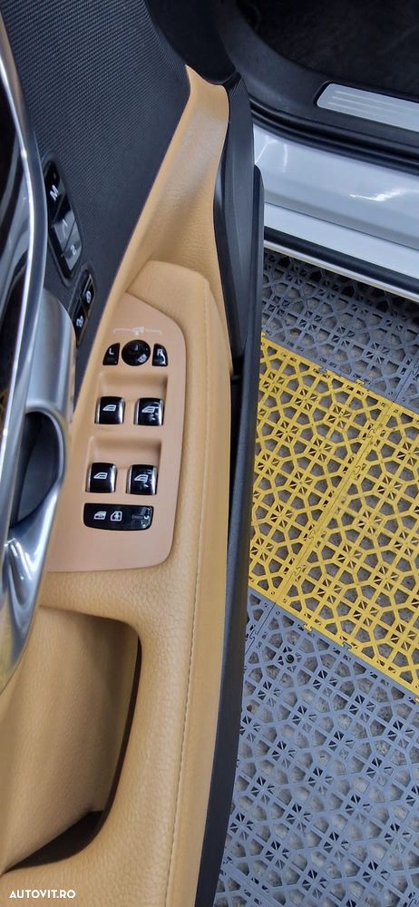 Volvo S90 T6 AWD Geartronic Momentum - 39