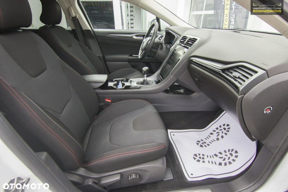 Ford Mondeo 1.5 EcoBoost ST-Line X - 32