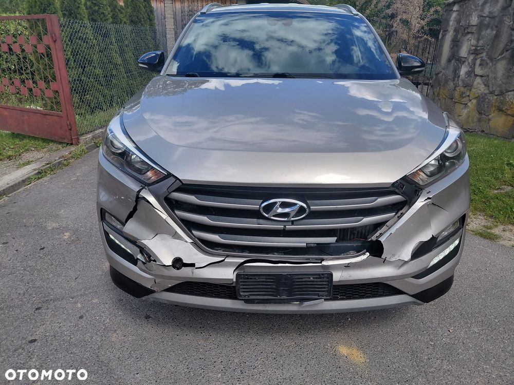 Hyundai Tucson 1.7 CRDI BlueDrive GO 2WD - 15