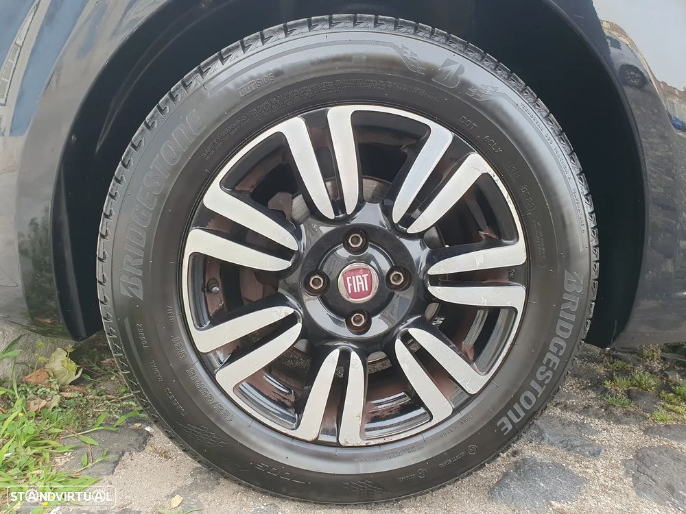 Fiat Punto 1.2 Lounge Start&Stop - 35
