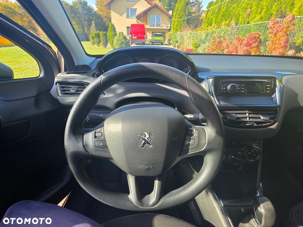 Peugeot 208 - 7