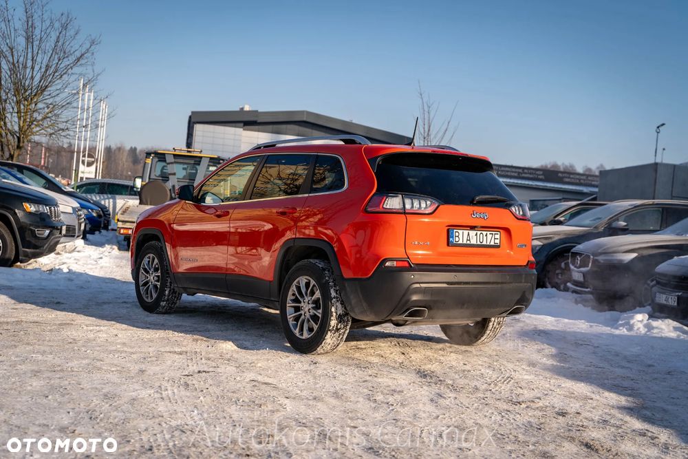 Jeep Cherokee - 11