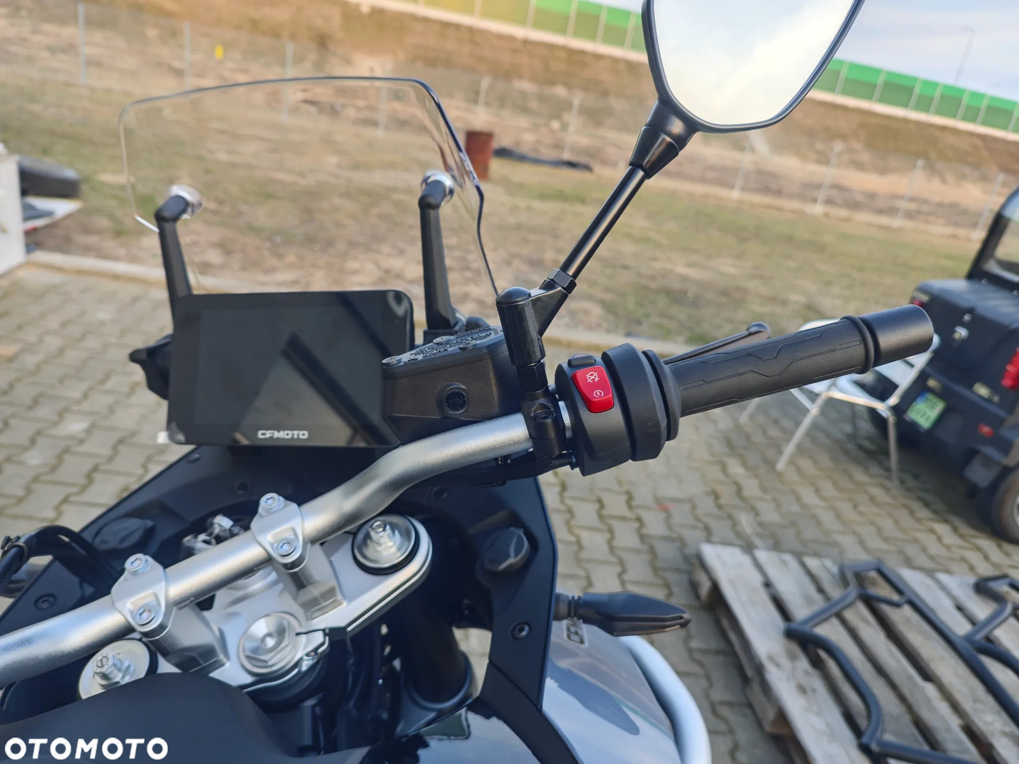 CFMoto MT - 13