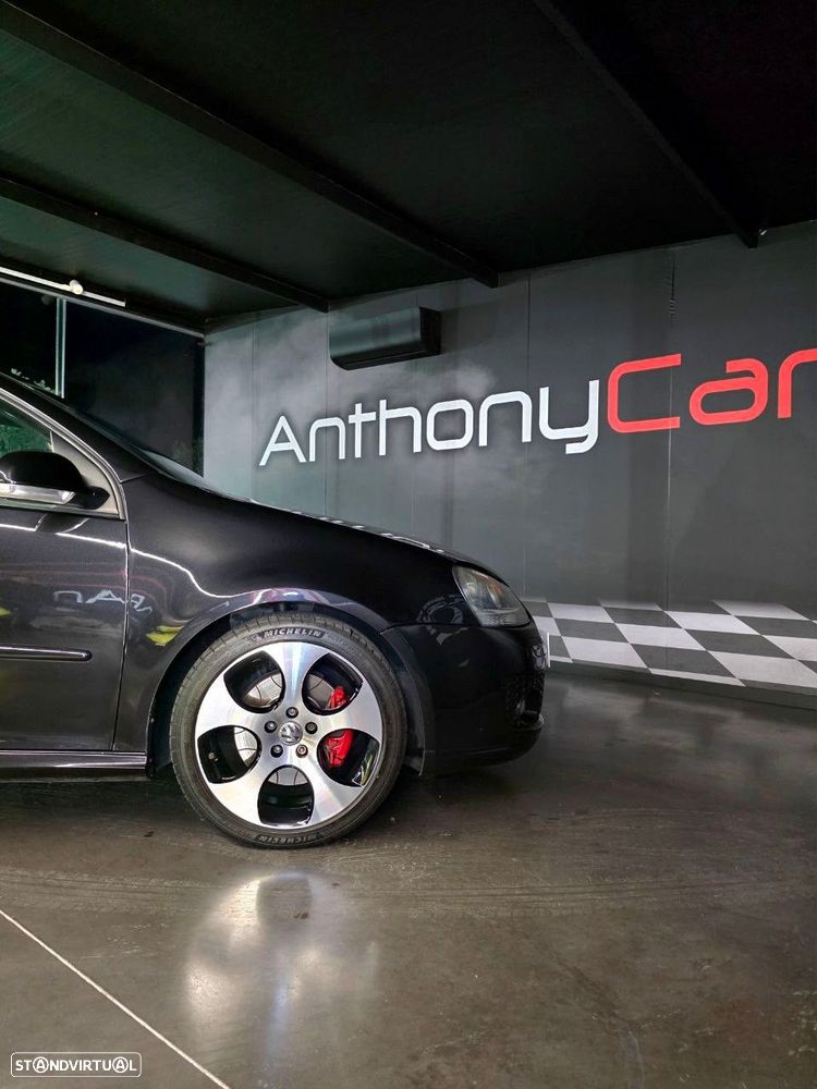 VW Golf 2.0 GTi - 32