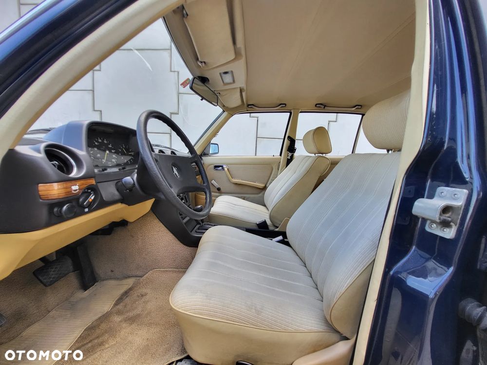 Mercedes-Benz W123 - 7