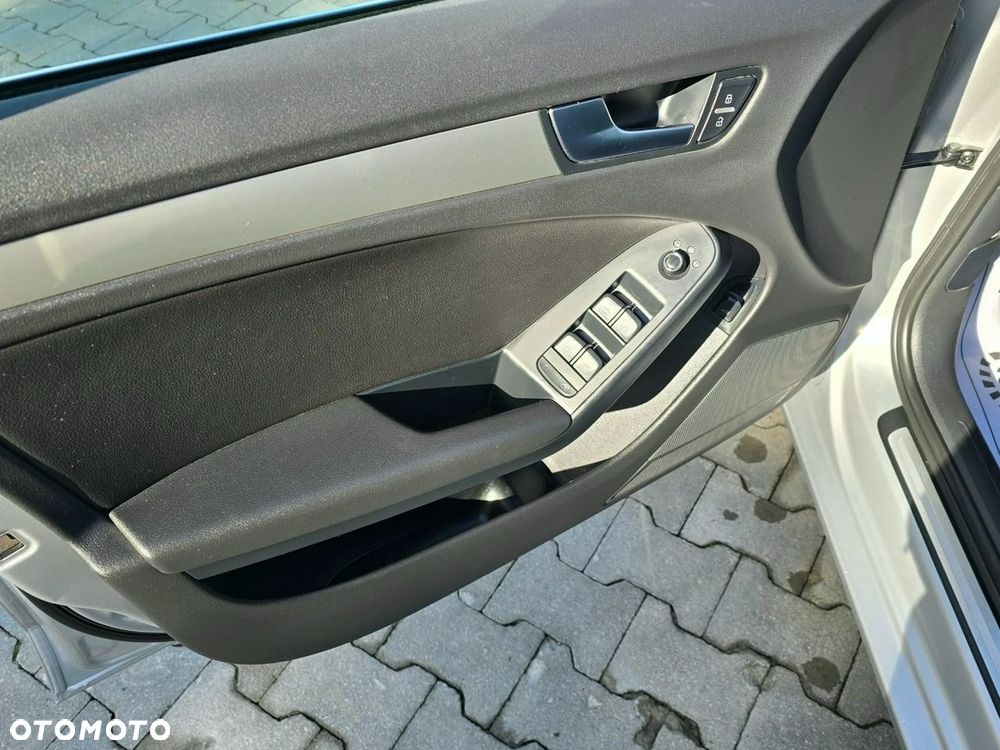 Audi A4 Limousine - 34