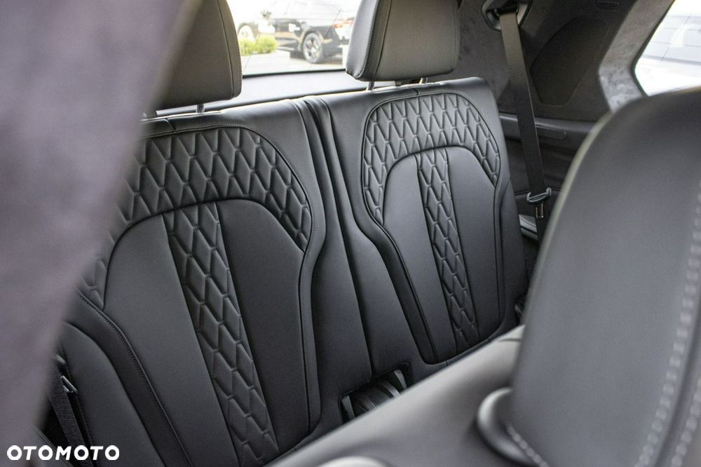 BMW X7 - 26