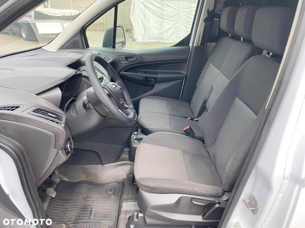 Ford CONNECT - 9