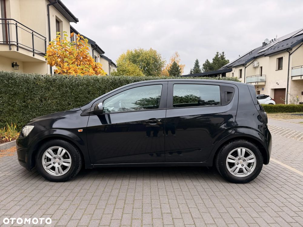 Chevrolet Aveo - 5