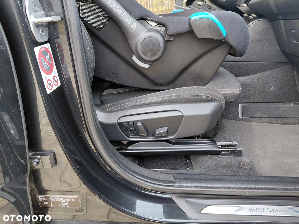 BMW Seria 2 220d xDrive M Sport - 12