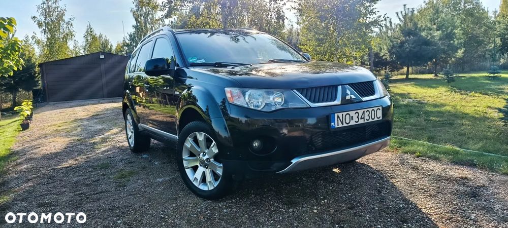 Mitsubishi Outlander - 3