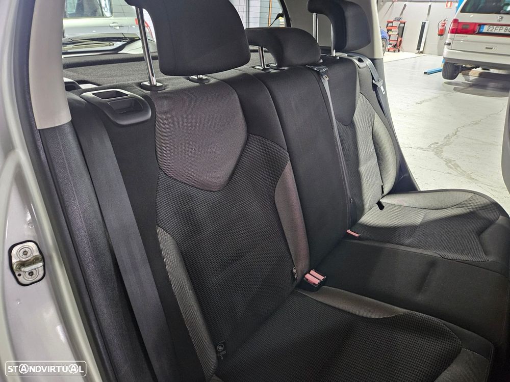 Peugeot 308 1.4 16V Executive - 15