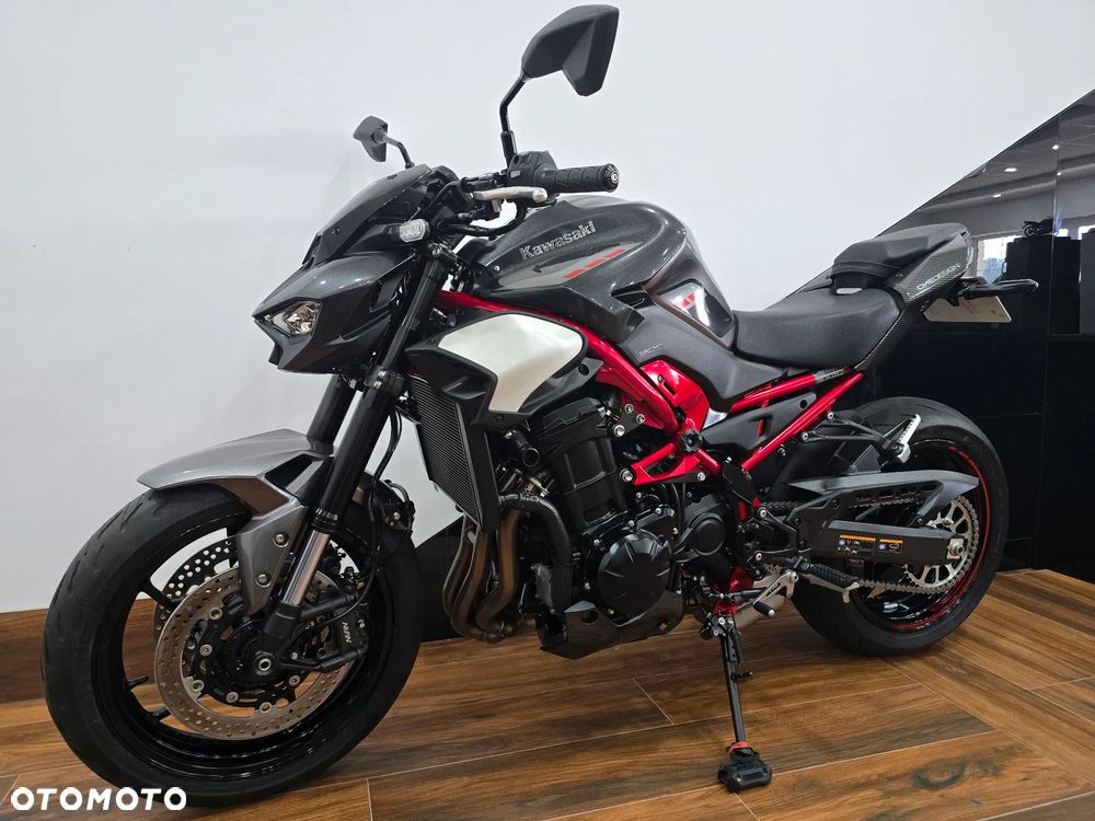 Kawasaki Z - 6