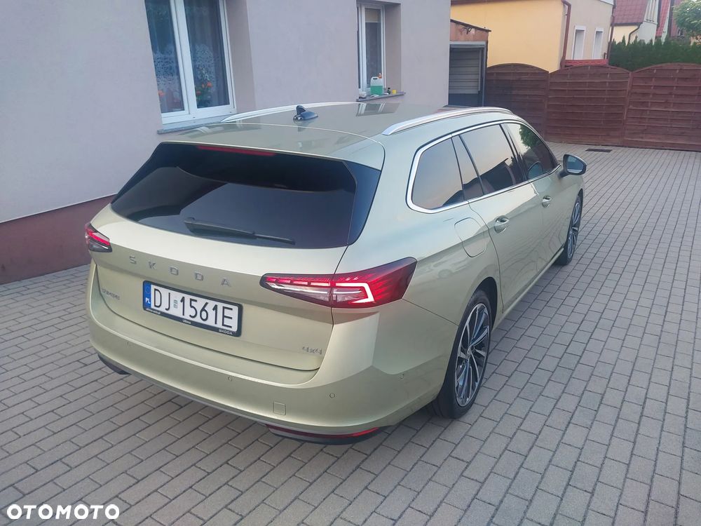 Skoda Superb 2.0 TDI SCR 4x4 L&K DSG - 9