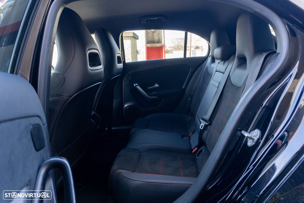 Mercedes-Benz A 180 7G-DCT AMG Line - 26