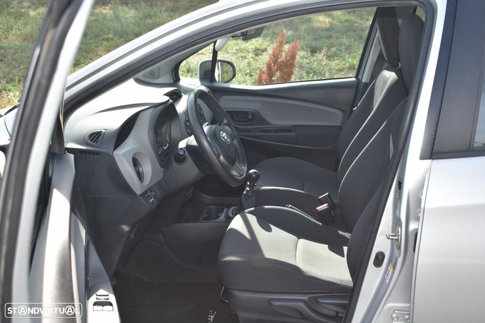 Toyota Yaris Bizz 1.0 VVT-I - 8