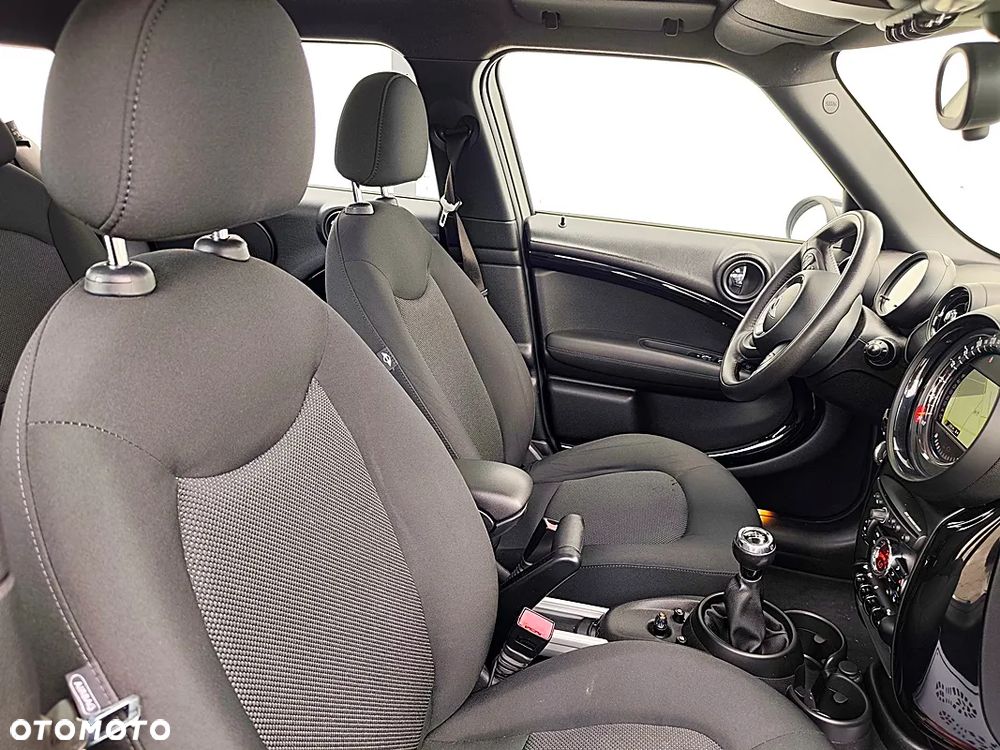 MINI Countryman One D - 25