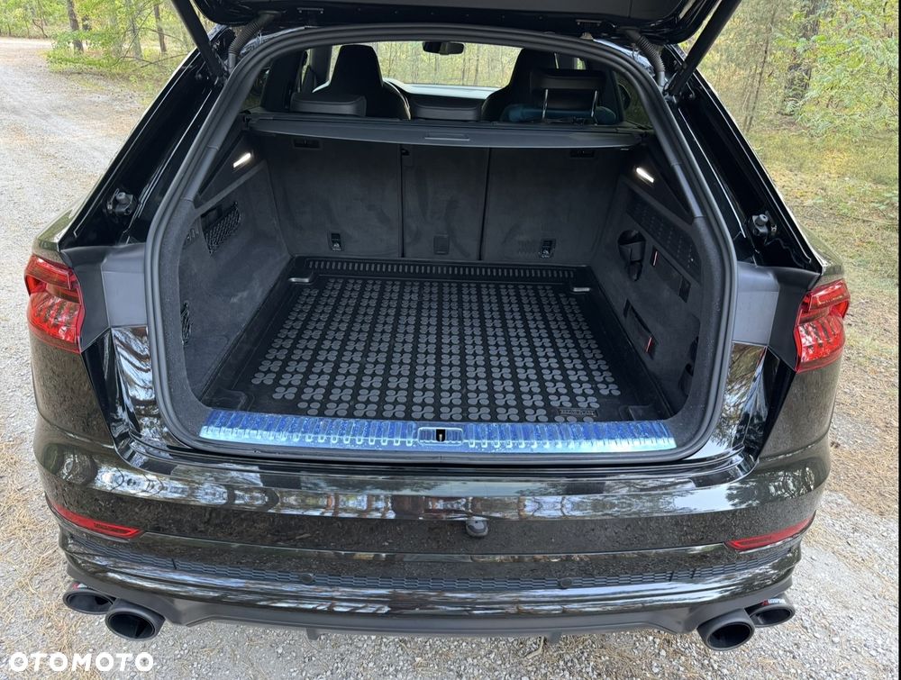 Audi SQ8 - 12