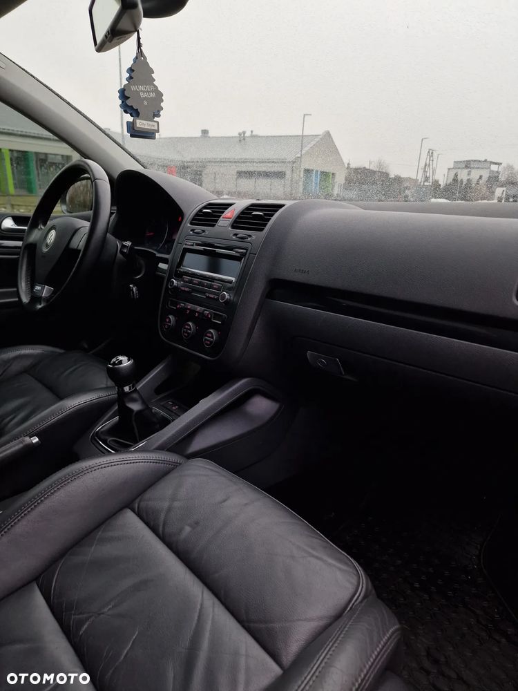 Volkswagen Golf 2.0 TDI DPF GT Sport - 20