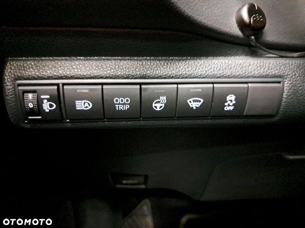 Toyota Corolla 1.8 Hybrid Comfort - 21