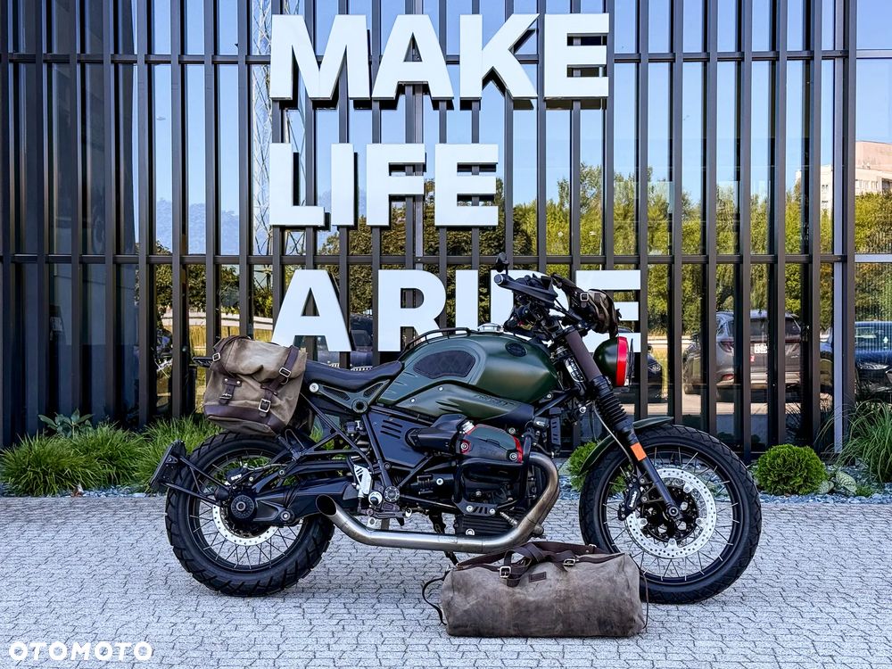 BMW R - 1