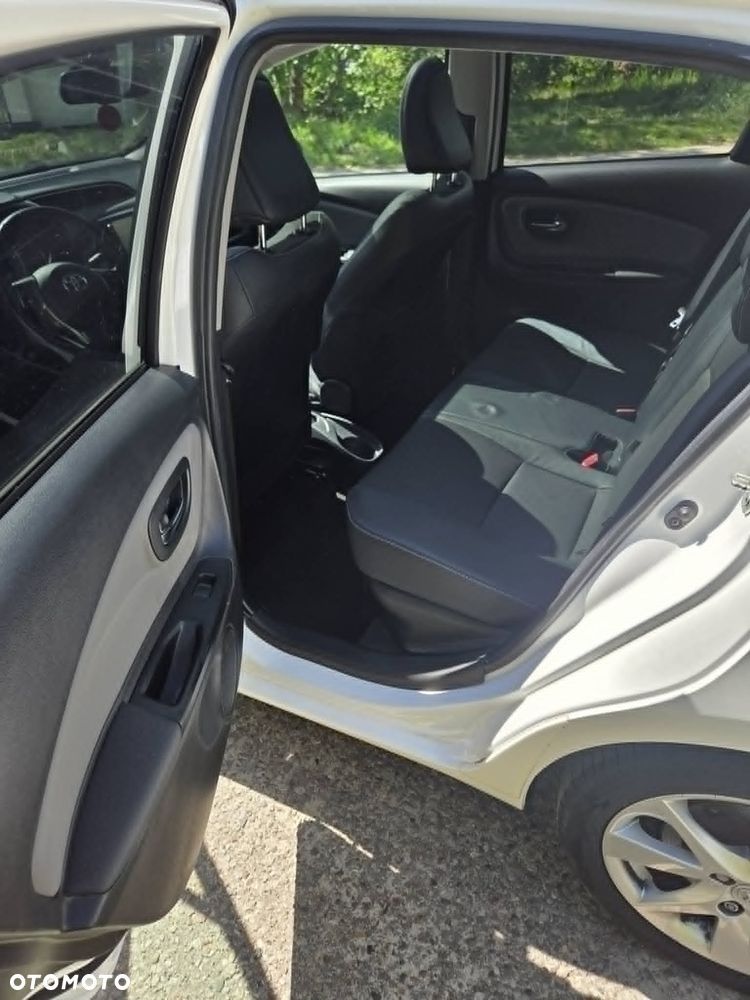 Toyota Yaris 1.5 VVT-i GR Sport - 13