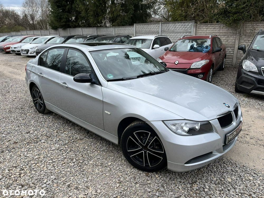 BMW Seria 3 318i - 11