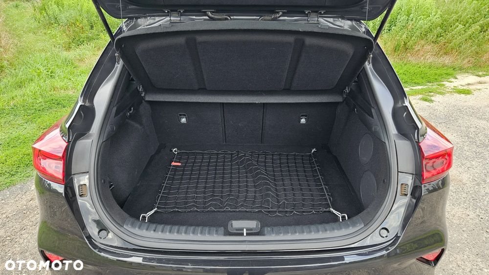 Kia XCeed 1.6 T-GDI Business Line DCT - 13