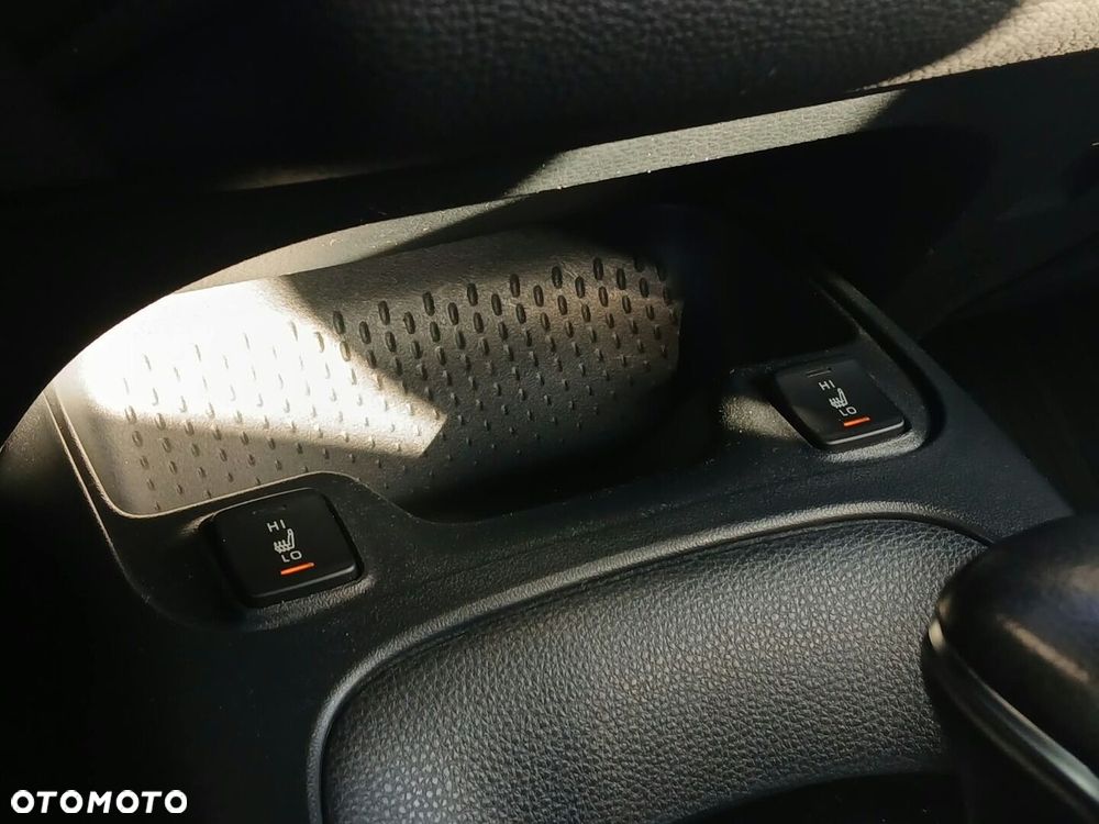 Toyota Corolla - 22